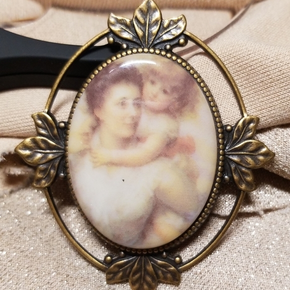Vintage Mother Daughter Brooch - Picture 1 of 3
